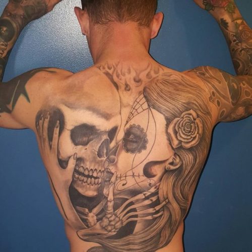 Featured image of post Tatuajes En La Espalda Para Hombres Calaveras As luc a el hombre calavera colombiano sin cirug as ni tatuajes hace unos a os
