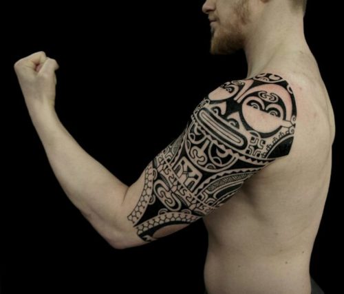 Featured image of post Tatuajes De Nombres En El Brazo Para Hombres Tambi n encontramos otros dise os de tatuajes para hombres en el antebrazo y el brazo como pueden ser brazaletes o elementos variados en estilo moderno o hiperrealista