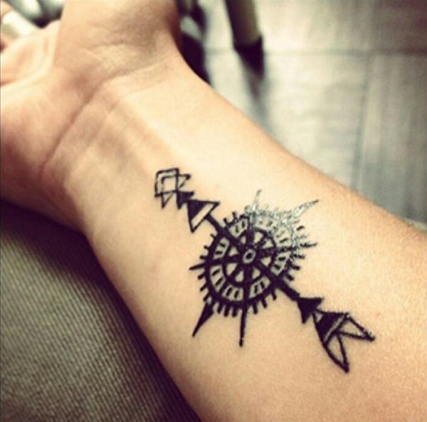 Featured image of post Tatuajes Peque os Con Nombres En El Brazo est s pensando en hacerte un tatuaje con el nombre de tu hijo